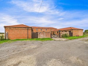 Front grounds- click for photo gallery